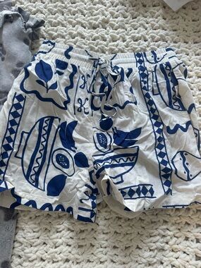 Bailey Rose Linen Shorts